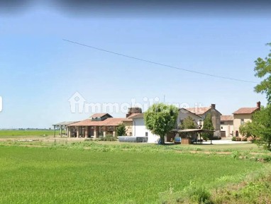 Casale frazione Alperolo, Albuzzano