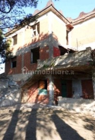 Appartamento all'asta viale Pietro Tenerani 54, Castel Volturno