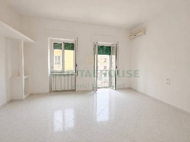 Trilocale viale Ferrovia, Centro, Capua