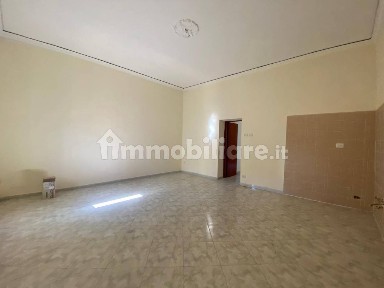 Trilocale via San Leucio 5, Casagiove