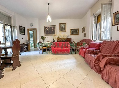 Trilocale via Duomo, Centro, Capua