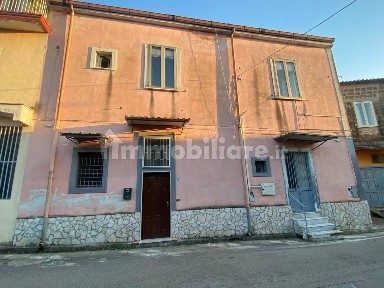Trilocale via Montecupo 12, Casagiove