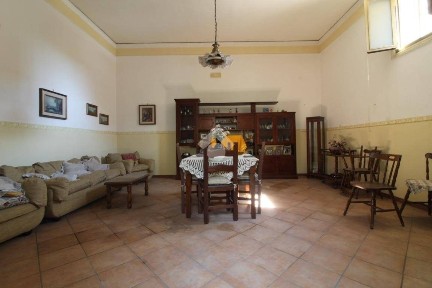 Appartamento via Volturno 6, Casagiove