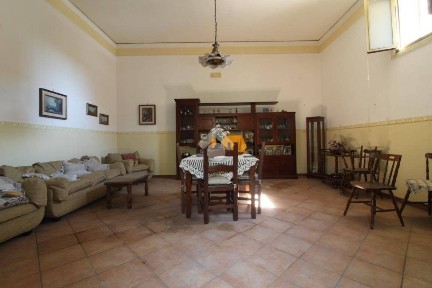 Casagiove, Via Volturno, 6
