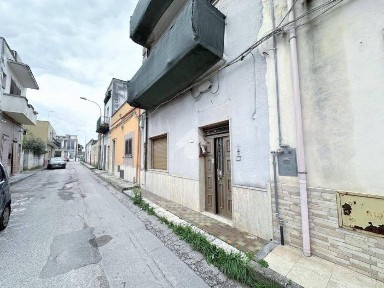 Rustico via Vittorio Veneto 11, Sava