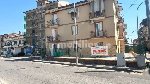 Trilocale via Enrico De Nicola, Casapulla