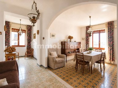 Quadrilocale viale dei Platani 7, Centro, Teano