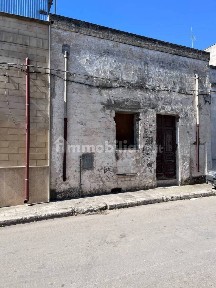 Lizzano, Via Principe Umberto, 43