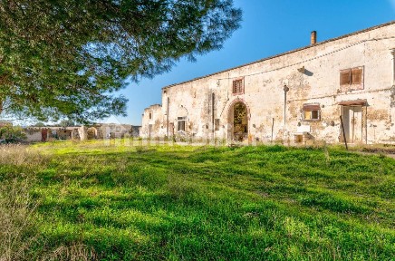 Masseria, da ristrutturare, 800 m², Ginosa