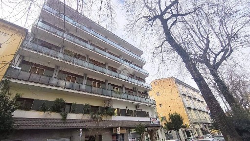 Trilocale piazza giacomo matteotti 7, Centro Storico - Corso Trieste, Caserta
