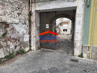Mondragone, Via Duca degli Abruzzi, 69