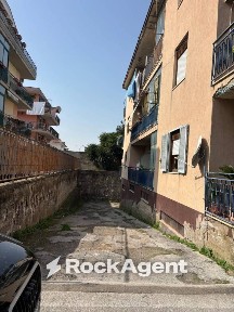 Quadrilocale via Provinciale Teverola Casaluce, Casaluce