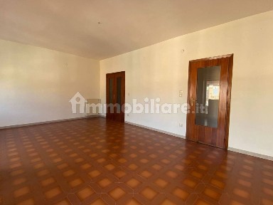 Quadrilocale piazza Luigi Vanvitelli 12, Casagiove