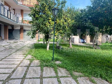 Aversa, via Santa Martella, 17