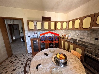 Appartamento via Maggiore Boccucci, Mondragone