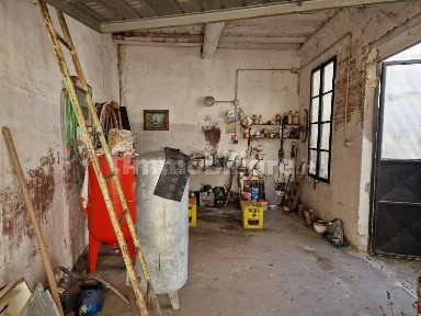 Terratetto unifamiliare 320 m², buono stato, Centro, Commessaggio