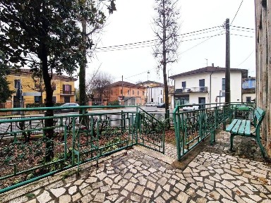 Bagnolo San Vito, Via Guglielmo Marconi, 2