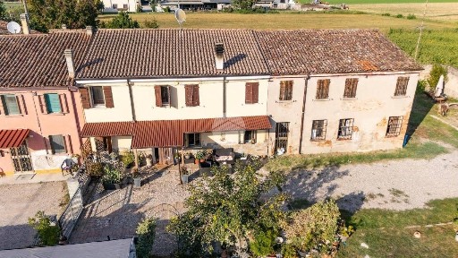 Borgo Virgilio, Via Cisa, 267