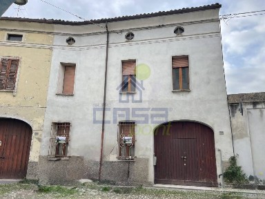 Viadana, via Garibaldi, 56