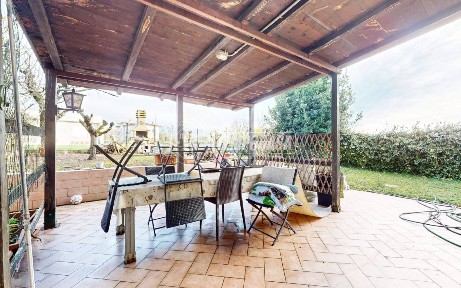 Mantova, Cittadella - Colle Aperto, Via Giuseppe Saragat 42
