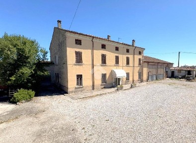 Terratetto unifamiliare piazza Anna Pezzati 1, Centro, Guidizzolo