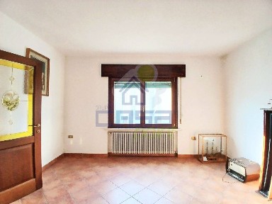 San Martino dall'Argine, Via Confini, 44