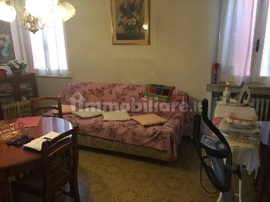 Mantova, Centro, Via Valsesia