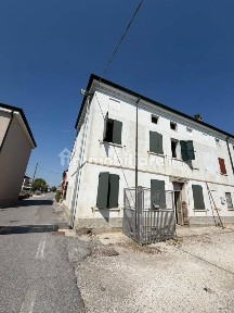 Terratetto unifamiliare via Dante Alighieri 31, Centro, Bagnolo San Vito