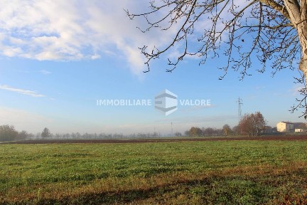 Terratetto unifamiliare 150 m², da ristrutturare, Volta Mantovana