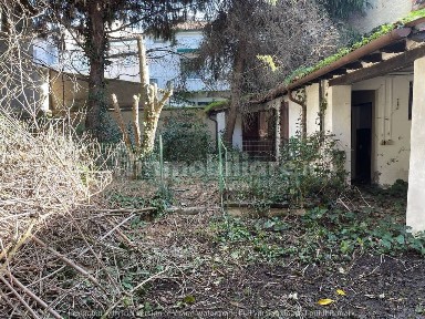Mantova, Centro, Via Tezze
