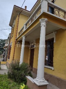 Terratetto unifamiliare 318 m², da ristrutturare, Centro, San Benedetto Po