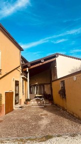 Terratetto unifamiliare Strada Passeggiata 5, Centro, Goito