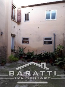 Terratetto unifamiliare Gilberto Govi 21, Centro, Mantova