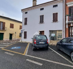 Borgo Virgilio, Piazza Giacomo Matteotti