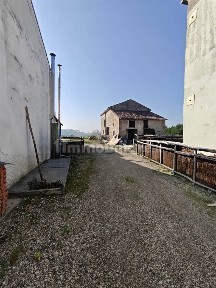 Terratetto unifamiliare 200 m², da ristrutturare, Portiolo, San Benedetto Po