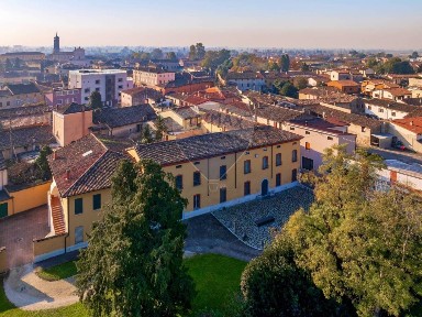 Medole, Via San Martino, 12