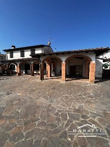 Terratetto unifamiliare 230 m², ottimo stato, Centro, Viadana