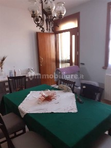 Terratetto unifamiliare 175 m², ottimo stato, San Giovanni del Dosso