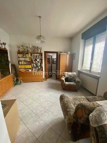 Terratetto unifamiliare 140 m², buono stato, Centro, Rivarolo Mantovano
