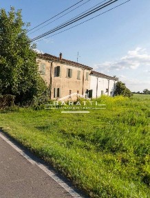 Terratetto unifamiliare 150 m², buono stato, Suzzara