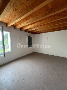 Terratetto unifamiliare 220 m², nuova, Quistello