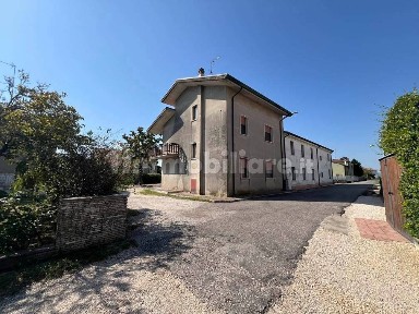 Terratetto unifamiliare 190 m², buono stato, Villimpenta