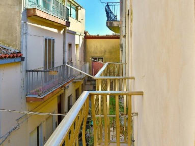 Quadrilocale via Ecce Homo 51, Centro, Ragusa