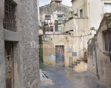 Appartamento all'asta via Castellotti, Modica