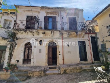 Appartamento all'asta piazza Fratelli Cairoli, Ragusa