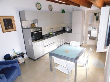 Trilocale ottimo stato, secondo piano, Centro, Ragusa