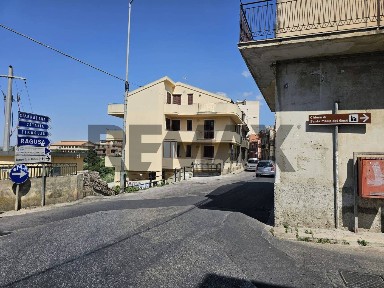 Quadrilocale via Loreto 61, Modica Alta, Modica