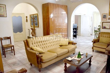 Appartamento piazza Corrado Rizzone, Modica Bassa, Modica