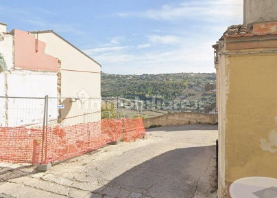 Appartamento all'asta Roma, Modica