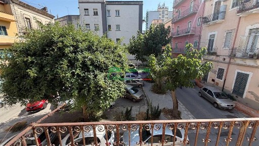 Quadrilocale via Trento, Centro, Ragusa